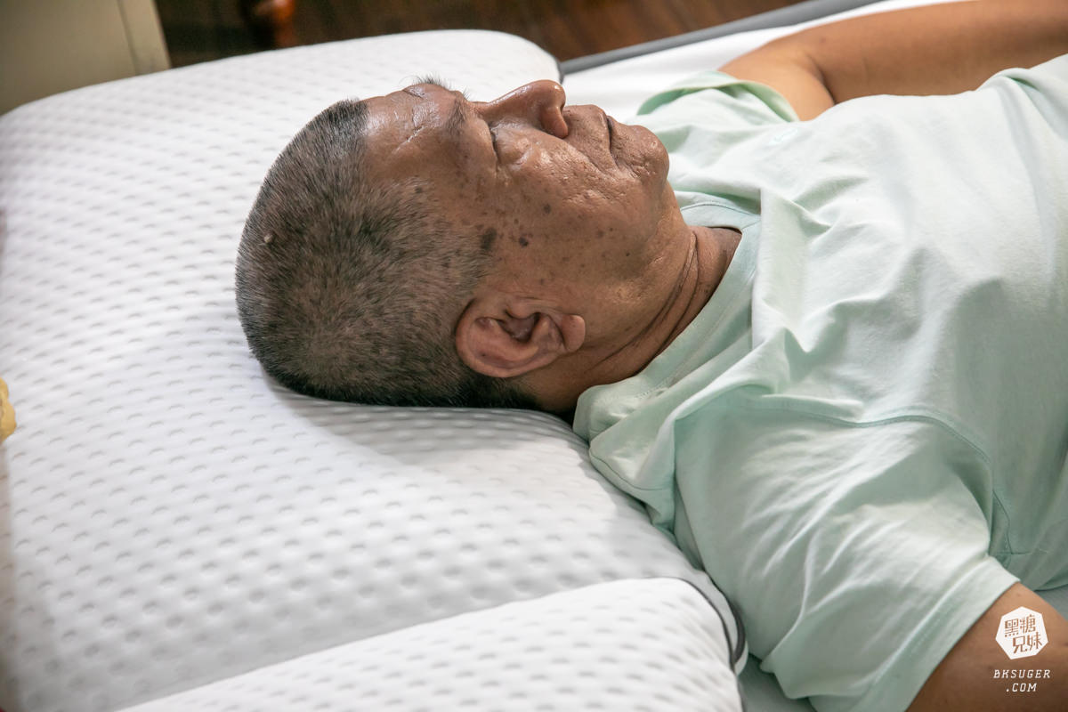 EMMA 床墊推薦開箱|石墨烯黑鑽床墊、保潔墊推薦,好睡的涼感科技黑鑽石記憶枕!標準雙人床墊可試睡100天、捲包床運送 - 第36張圖 EMMA 床墊推薦開箱|石墨烯黑鑽床墊、保潔墊推薦,好睡的涼感科技黑鑽石記憶枕!標準雙人床墊可試睡100天、捲包床運送