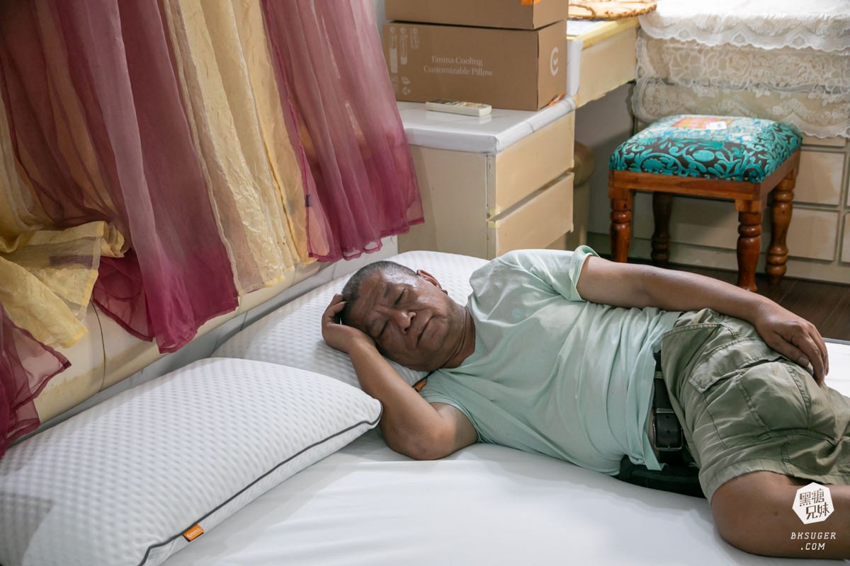 EMMA 床墊推薦開箱|石墨烯黑鑽床墊、保潔墊推薦,好睡的涼感科技黑鑽石記憶枕!標準雙人床墊可試睡100天、捲包床運送 - 第39張圖 EMMA 床墊推薦開箱|石墨烯黑鑽床墊、保潔墊推薦,好睡的涼感科技黑鑽石記憶枕!標準雙人床墊可試睡100天、捲包床運送