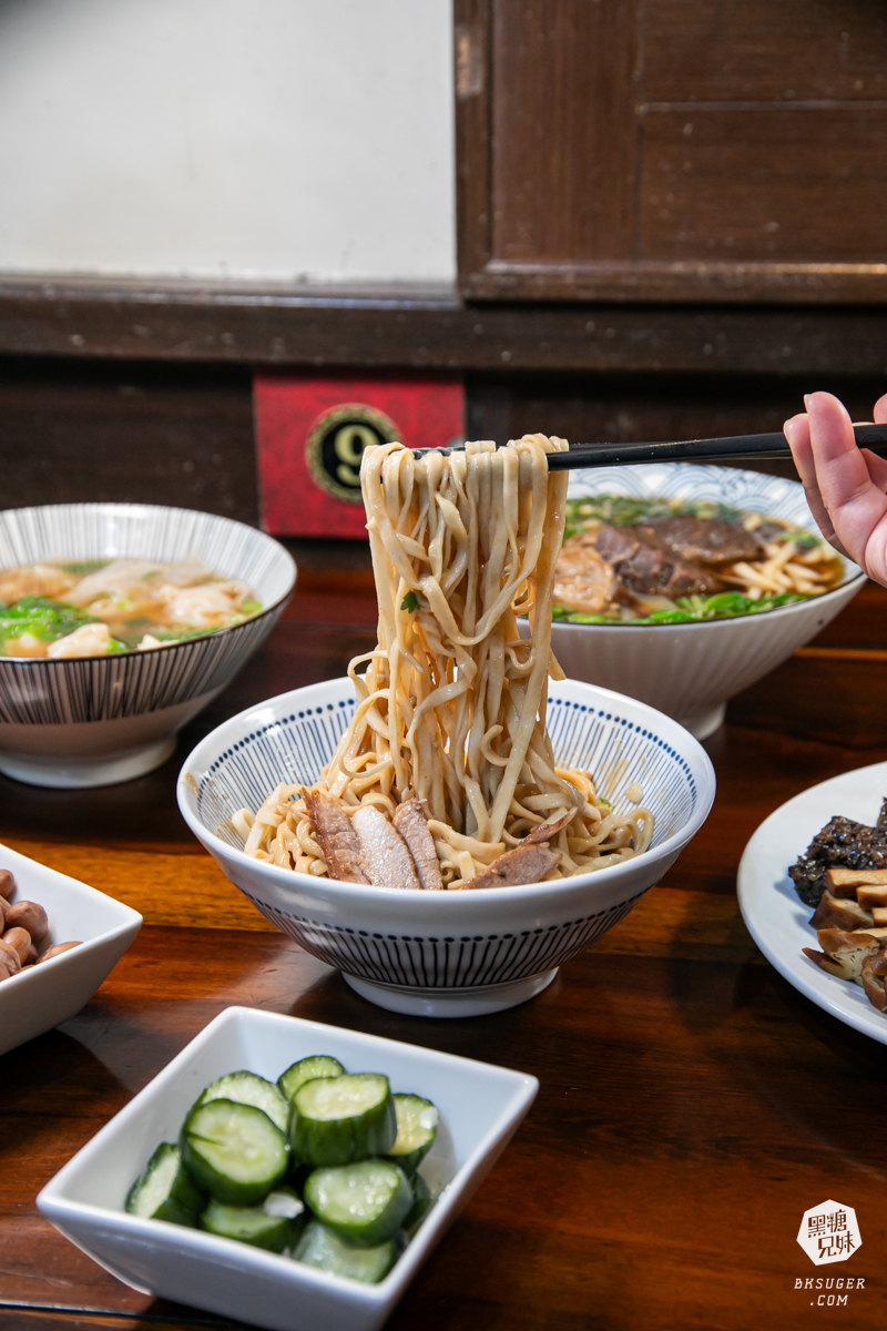 燕巢美食|燕巢風味外省麵-古風裝潢別緻優雅|必吃麻醬麵、牛肉麵、滷味拼盤!在地20年老顧客必追 - 第27張圖 燕巢美食|燕巢風味外省麵-古風裝潢別緻優雅|必吃麻醬麵、牛肉麵、滷味拼盤!在地20年老顧客必追