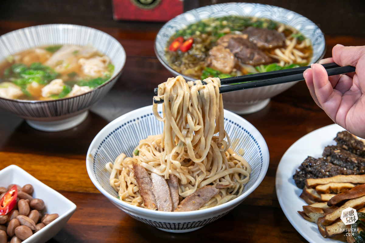 燕巢美食|燕巢風味外省麵-古風裝潢別緻優雅|必吃麻醬麵、牛肉麵、滷味拼盤!在地20年老顧客必追 - 第26張圖 燕巢美食|燕巢風味外省麵-古風裝潢別緻優雅|必吃麻醬麵、牛肉麵、滷味拼盤!在地20年老顧客必追