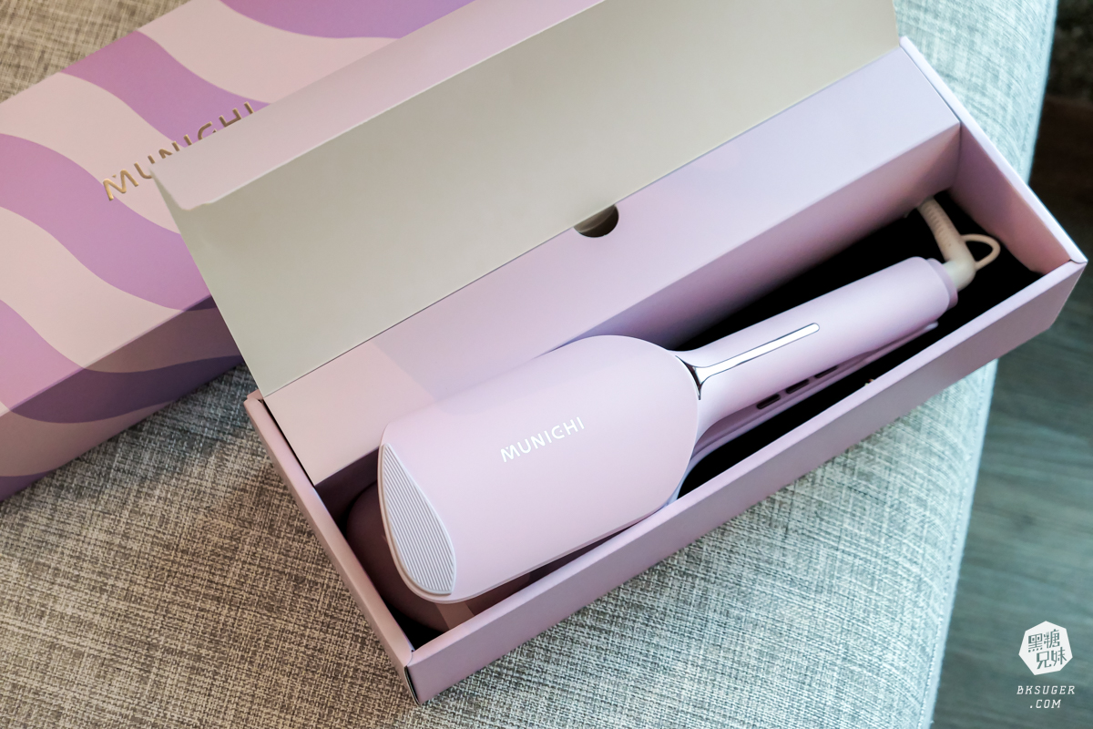 MUNICHI 沐尼黑|雙向負離子水波紋蛋捲夾|36mm打造浪漫韓系波浪捲擁有3檔溫控|國際電壓設計出國也能輕鬆造型 - 第4張圖 MUNICHI 沐尼黑|雙向負離子水波紋蛋捲夾|36mm打造浪漫韓系波浪捲擁有3檔溫控|國際電壓設計出國也能輕鬆造型