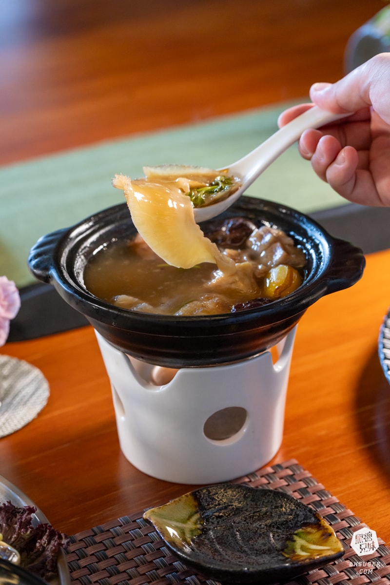 無我茶禪|高雄庭院餐廳無菜單料理預約制|全預約制、重新開幕的日式禪意美學 - 第25張圖 無我茶禪|高雄庭院餐廳無菜單料理預約制|全預約制、重新開幕的日式禪意美學