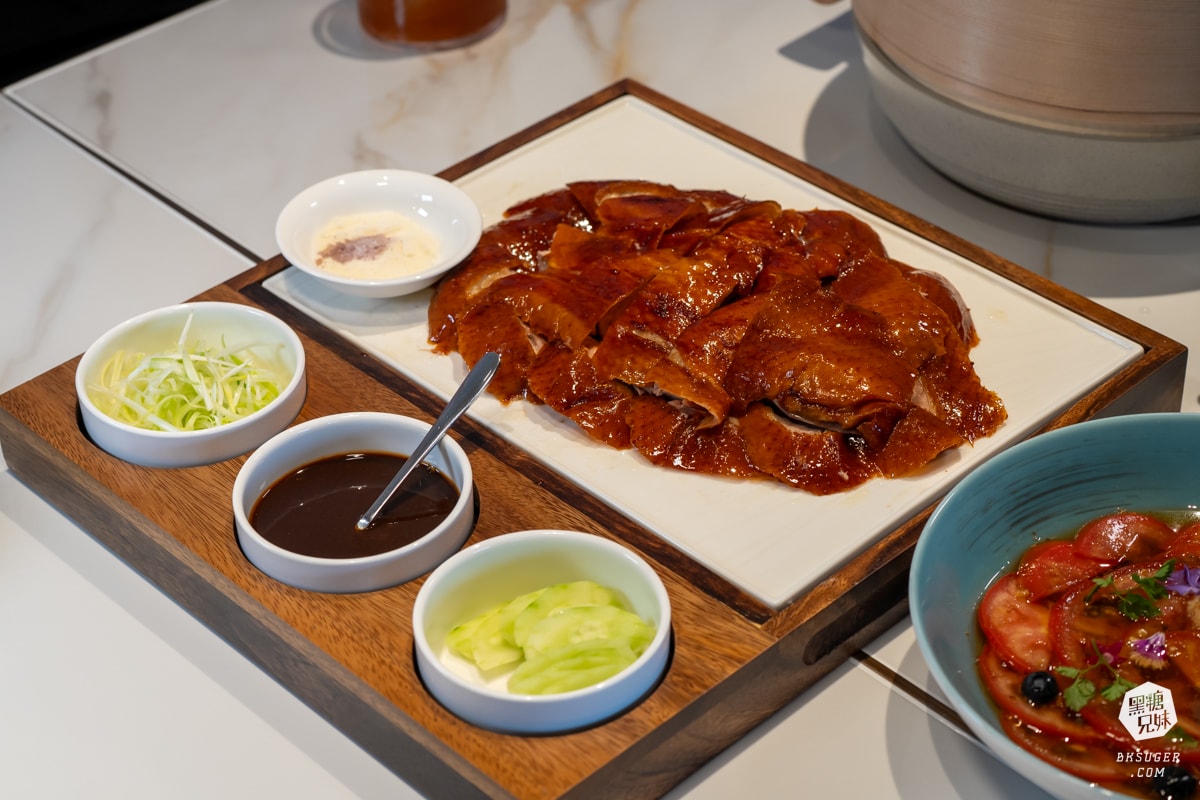 高雄烤鴨餐廳推薦|上菜片皮鴨專賣店夢時代店|漢來美食2.8公斤櫻桃鴨桌邊現片 - 第15張圖 高雄烤鴨餐廳推薦|上菜片皮鴨專賣店夢時代店|漢來美食2.8公斤櫻桃鴨桌邊現片