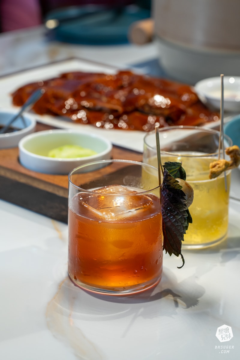 高雄烤鴨餐廳推薦|上菜片皮鴨專賣店夢時代店|漢來美食2.8公斤櫻桃鴨桌邊現片 - 第27張圖 高雄烤鴨餐廳推薦|上菜片皮鴨專賣店夢時代店|漢來美食2.8公斤櫻桃鴨桌邊現片