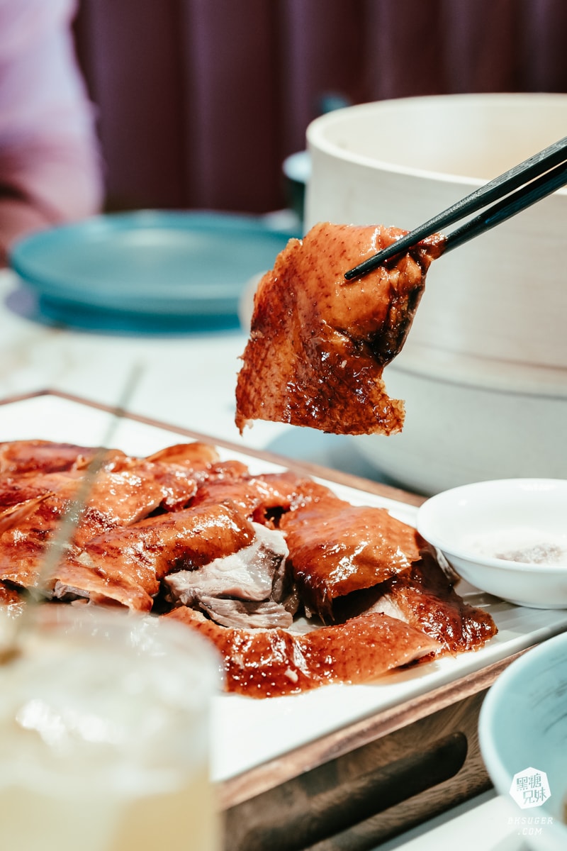 高雄烤鴨餐廳推薦|上菜片皮鴨專賣店夢時代店|漢來美食2.8公斤櫻桃鴨桌邊現片 - 第18張圖 高雄烤鴨餐廳推薦|上菜片皮鴨專賣店夢時代店|漢來美食2.8公斤櫻桃鴨桌邊現片