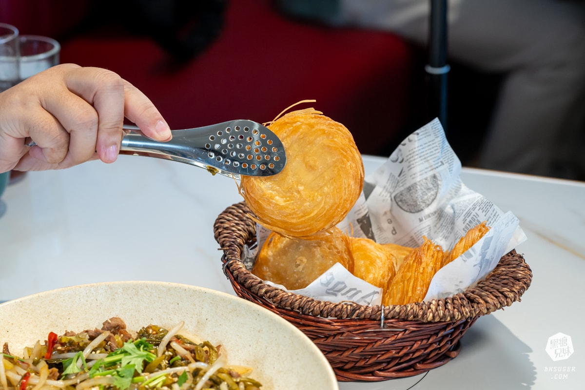 高雄烤鴨餐廳推薦|上菜片皮鴨專賣店夢時代店|漢來美食2.8公斤櫻桃鴨桌邊現片 - 第31張圖 高雄烤鴨餐廳推薦|上菜片皮鴨專賣店夢時代店|漢來美食2.8公斤櫻桃鴨桌邊現片
