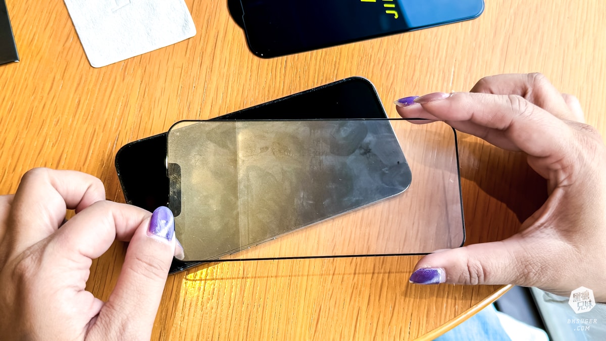 Iphone玻璃保護貼推薦|JiaPlus 佳佳貼-抗藍光不變色,透光率佳|透明度極高的抗藍光保護貼、iPhone13~15適用 - 第14張圖 Iphone玻璃保護貼推薦|JiaPlus 佳佳貼-抗藍光不變色,透光率佳|透明度極高的抗藍光保護貼、iPhone13~15適用