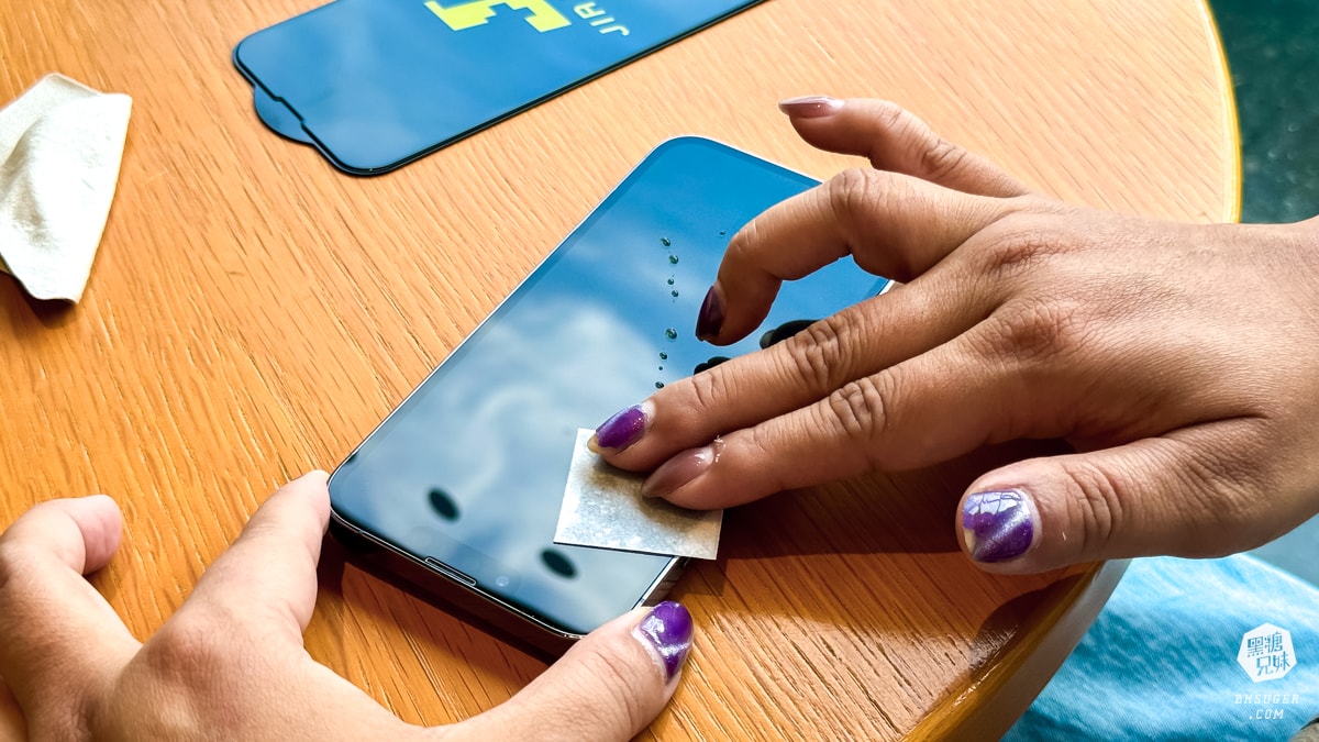 Iphone玻璃保護貼推薦|JiaPlus 佳佳貼-抗藍光不變色,透光率佳|透明度極高的抗藍光保護貼、iPhone13~15適用 - 第15張圖 Iphone玻璃保護貼推薦|JiaPlus 佳佳貼-抗藍光不變色,透光率佳|透明度極高的抗藍光保護貼、iPhone13~15適用