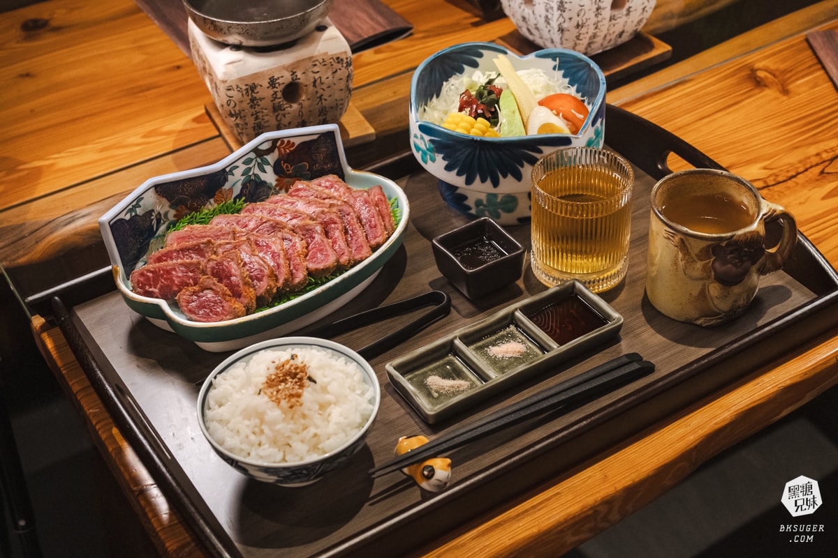 萩椛炸牛排牛かつ專門店|高雄炸牛排餐廳|輕軌光榮碼頭站旁美食推薦 - 第17張圖 萩椛炸牛排牛かつ專門店|高雄炸牛排餐廳|輕軌光榮碼頭站旁美食推薦