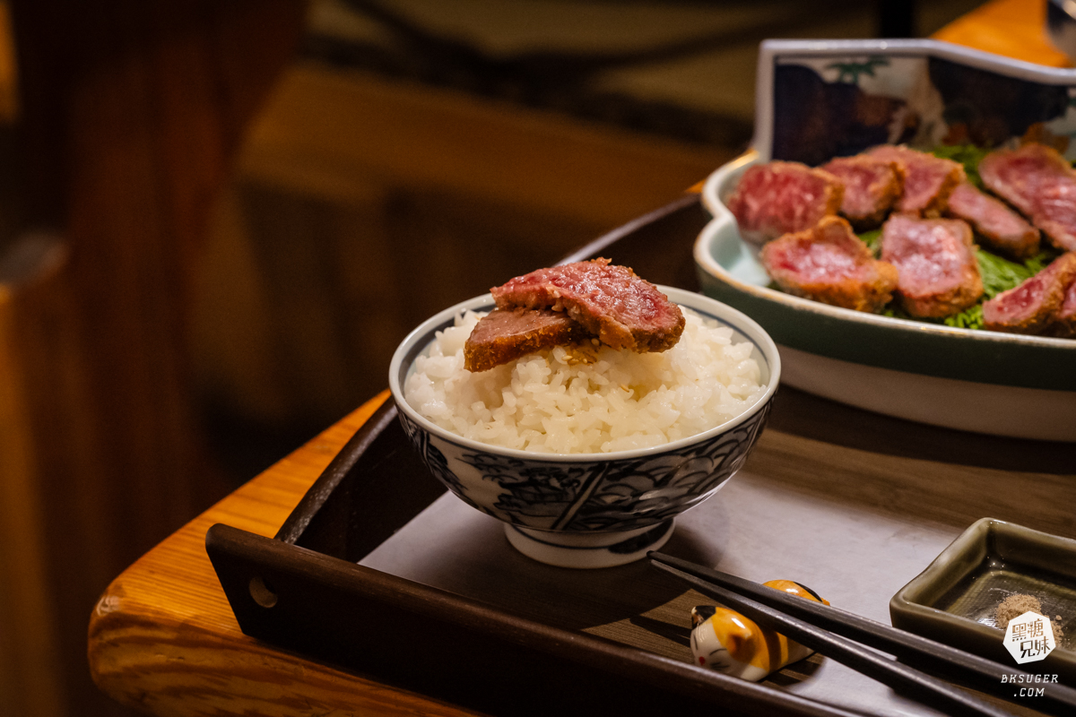 高雄光榮碼頭美食｜萩錵炸牛排 04365