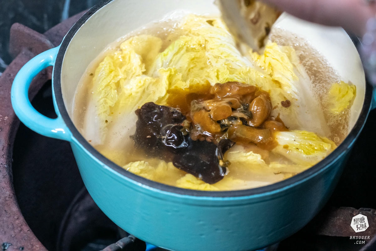 漢來美食|Q粉酸湯魚-在家就能吃美味的酸湯魚|干貝魚卵蝦滑、霸王咕溜蝦滑、手工霸王干貝丸、辣味牛三寶 - 第13張圖 漢來美食|Q粉酸湯魚-在家就能吃美味的酸湯魚|干貝魚卵蝦滑、霸王咕溜蝦滑、手工霸王干貝丸、辣味牛三寶