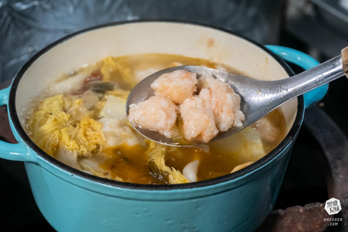 漢來美食|Q粉酸湯魚-在家就能吃美味的酸湯魚|干貝魚卵蝦滑、霸王咕溜蝦滑、手工霸王干貝丸、辣味牛三寶 - 第29張圖 漢來美食|Q粉酸湯魚-在家就能吃美味的酸湯魚|干貝魚卵蝦滑、霸王咕溜蝦滑、手工霸王干貝丸、辣味牛三寶