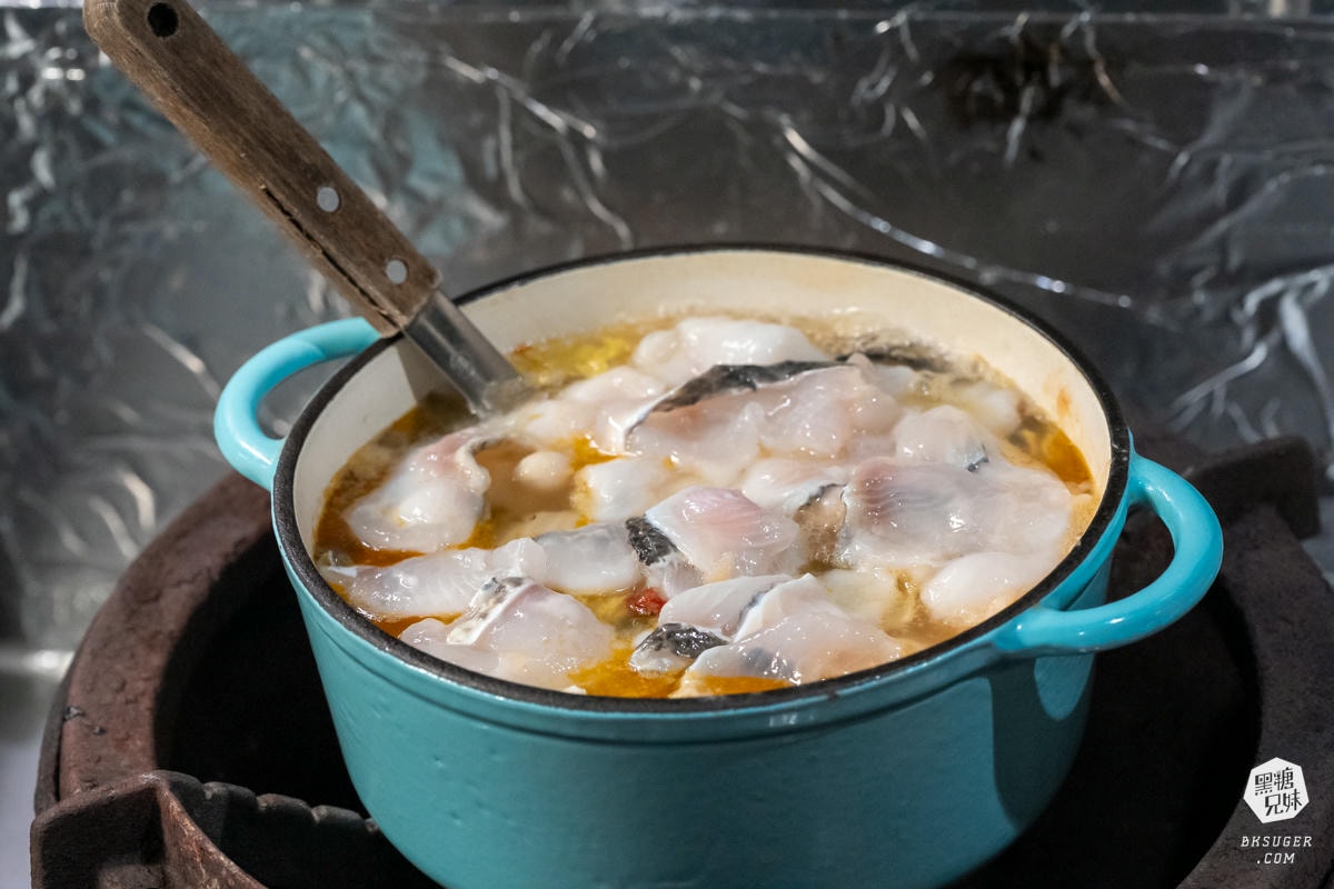 漢來美食|Q粉酸湯魚-在家就能吃美味的酸湯魚|干貝魚卵蝦滑、霸王咕溜蝦滑、手工霸王干貝丸、辣味牛三寶 - 第19張圖 漢來美食|Q粉酸湯魚-在家就能吃美味的酸湯魚|干貝魚卵蝦滑、霸王咕溜蝦滑、手工霸王干貝丸、辣味牛三寶