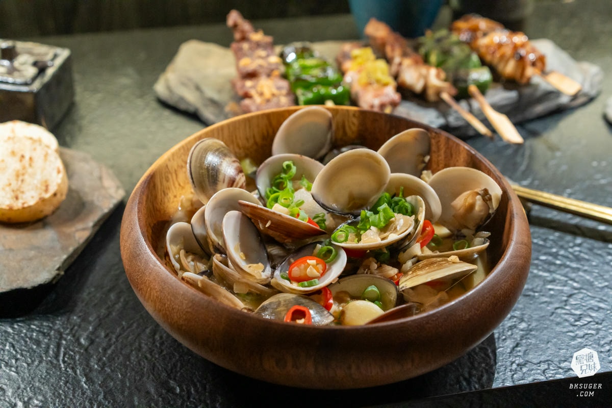 高雄居酒屋-墨岩。居酒屋。小物|隱身駁二鐵道的深夜食堂|兩位帥氣主廚的創意日式料理盛宴 - 第30張圖 高雄居酒屋-墨岩。居酒屋。小物|隱身駁二鐵道的深夜食堂|兩位帥氣主廚的創意日式料理盛宴