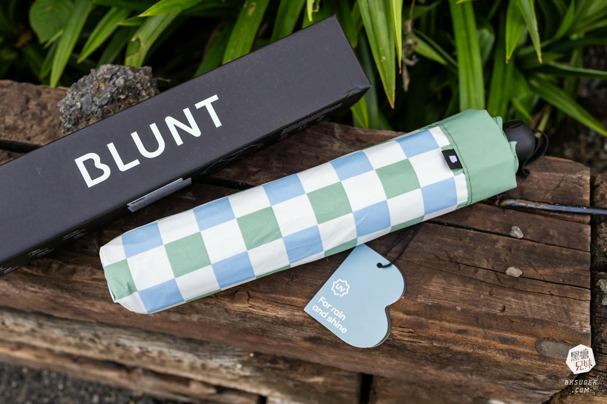 BLUNT Metro折疊傘|抗UV自動防風折傘|實測11級強風也吹不壞的都市生存裝備 - 第7張圖 BLUNT Metro折疊傘|抗UV自動防風折傘|實測11級強風也吹不壞的都市生存裝備