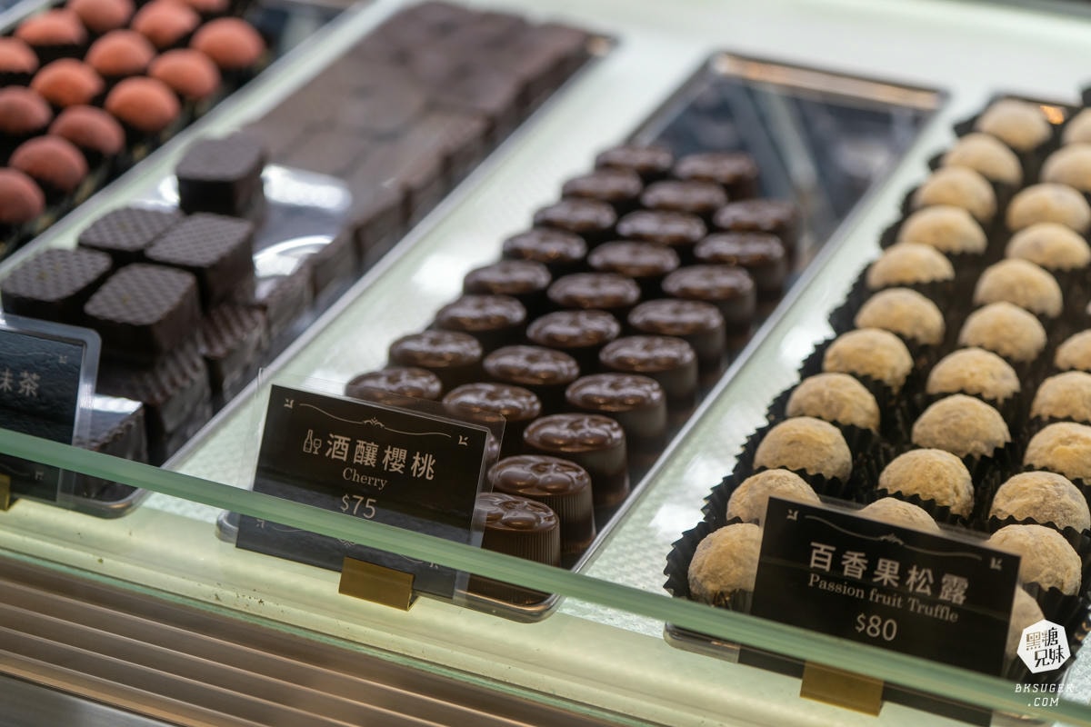 Feeling18 巧克力工房|南投名產推薦-慈恩街名產園區|生巧克力、義式冰淇淋、生吐司曲奇餅、玻璃屋咖啡廳 - 第8張圖 Feeling18 巧克力工房|南投名產推薦-慈恩街名產園區|生巧克力、義式冰淇淋、生吐司曲奇餅、玻璃屋咖啡廳