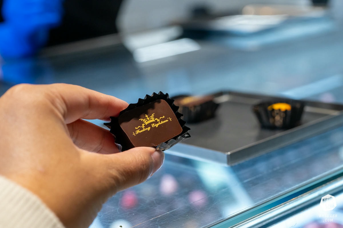 Feeling18 巧克力工房|南投名產推薦-慈恩街名產園區|生巧克力、義式冰淇淋、生吐司曲奇餅、玻璃屋咖啡廳 - 第11張圖 Feeling18 巧克力工房|南投名產推薦-慈恩街名產園區|生巧克力、義式冰淇淋、生吐司曲奇餅、玻璃屋咖啡廳