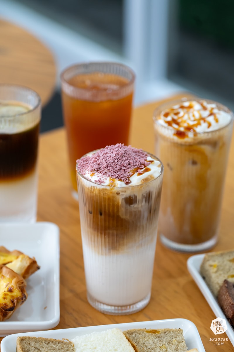 Feeling18 巧克力工房|南投名產推薦-慈恩街名產園區|生巧克力、義式冰淇淋、生吐司曲奇餅、玻璃屋咖啡廳 - 第65張圖 Feeling18 巧克力工房|南投名產推薦-慈恩街名產園區|生巧克力、義式冰淇淋、生吐司曲奇餅、玻璃屋咖啡廳