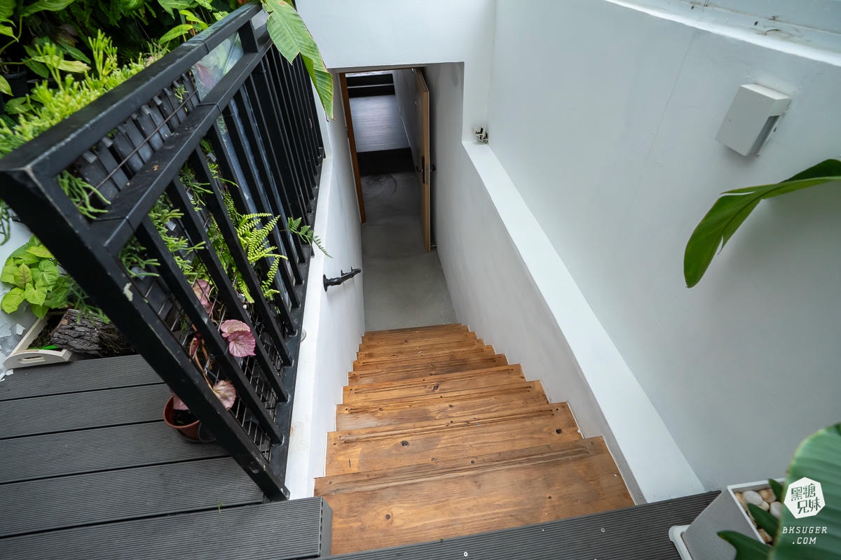 一宅 ｜墾丁後灣住宿推薦｜海灘就在民宿後方｜距離恆春鎮上十分鐘-奧丁丁揪你訂房