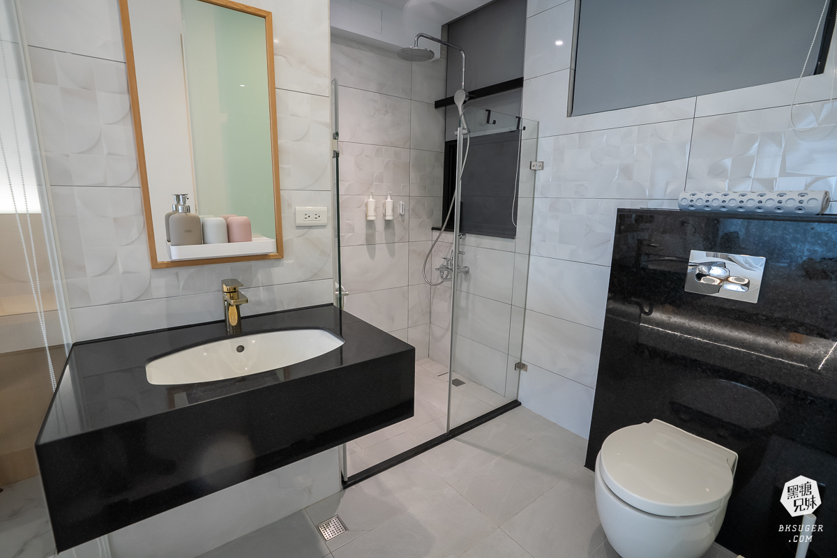 一宅 ｜墾丁後灣住宿推薦｜海灘就在民宿後方｜距離恆春鎮上十分鐘-奧丁丁揪你訂房