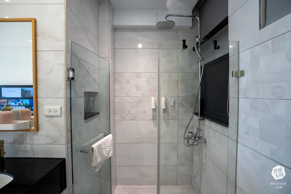 一宅 ｜墾丁後灣住宿推薦｜海灘就在民宿後方｜距離恆春鎮上十分鐘-奧丁丁揪你訂房