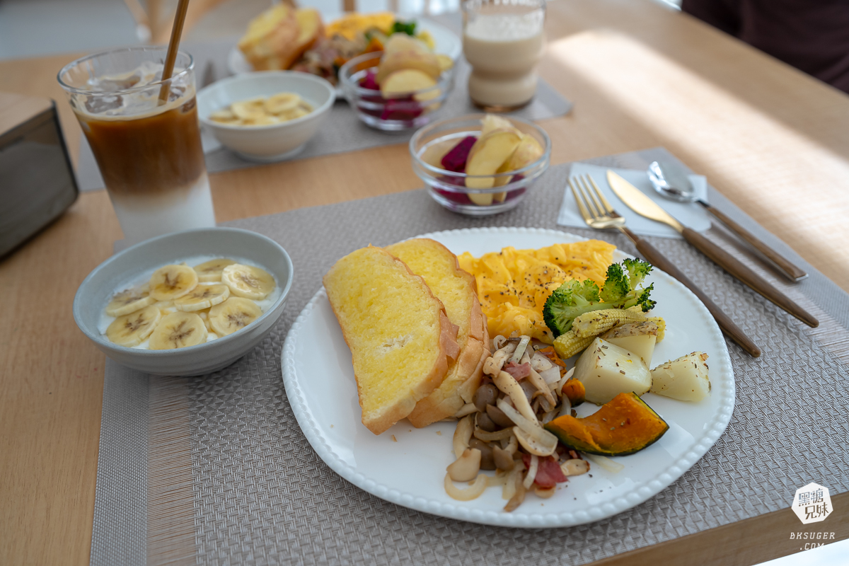 一宅 ｜墾丁後灣住宿推薦｜海灘就在民宿後方｜距離恆春鎮上十分鐘-奧丁丁揪你訂房