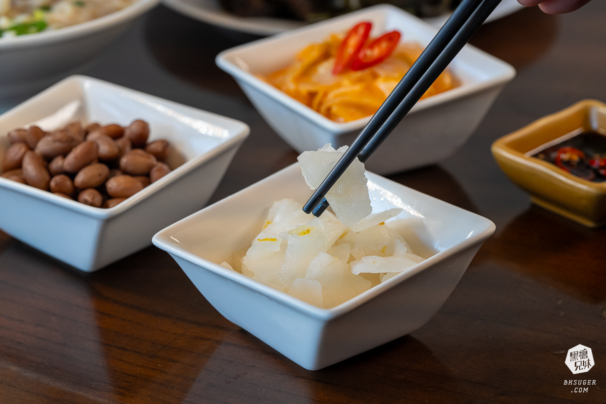 江北食堂風味外省麵｜鳳山必吃美食，復古懷舊風麵館｜鳳山午餐、捷運衛武營美食好選擇