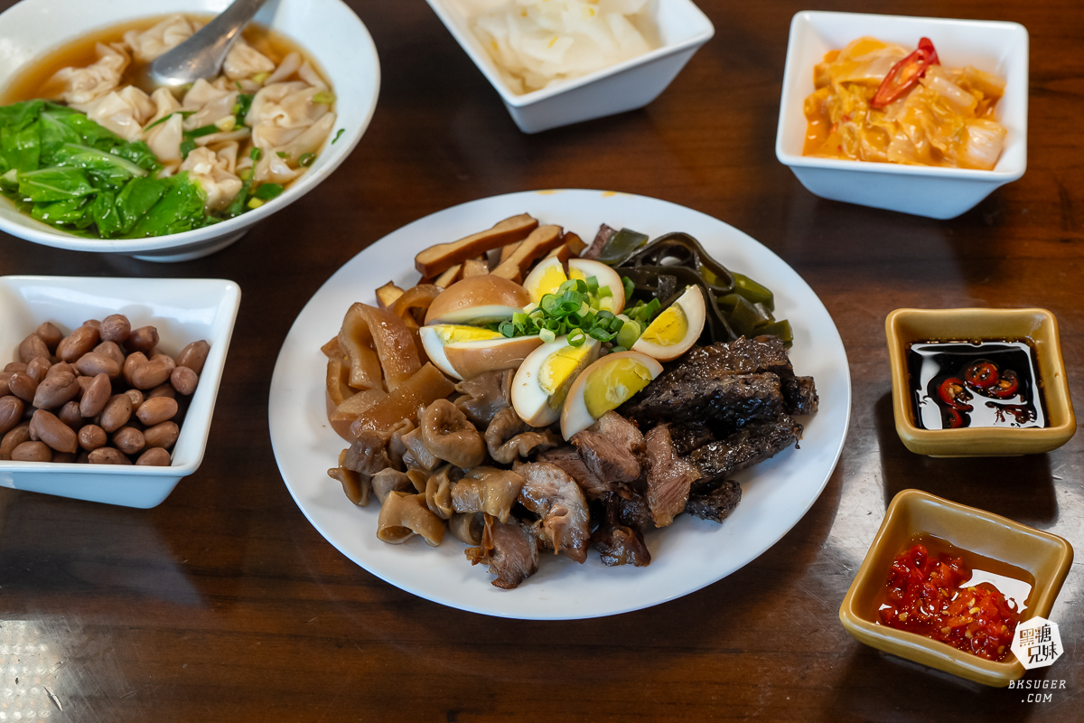 江北食堂風味外省麵｜鳳山必吃美食，復古懷舊風麵館｜鳳山午餐、捷運衛武營美食好選擇