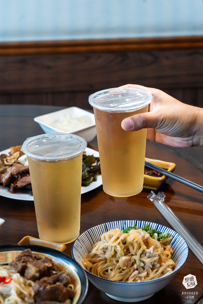 江北食堂風味外省麵｜鳳山必吃美食，復古懷舊風麵館｜鳳山午餐、捷運衛武營美食好選擇