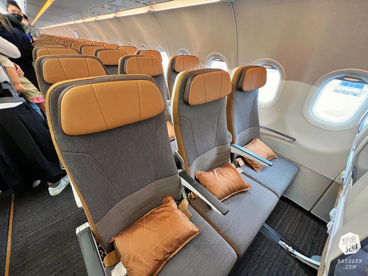 美國Cabeau頸枕旅行神器|360度環繞支撐記憶頸枕 省時省力按壓充氣incredi-belt 超能護腰帶 - 第21張圖 美國Cabeau頸枕旅行神器|360度環繞支撐記憶頸枕 省時省力按壓充氣incredi-belt 超能護腰帶