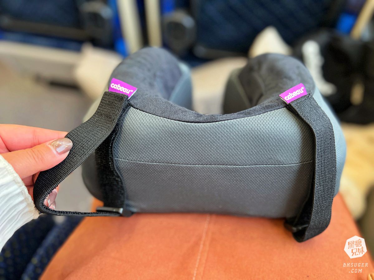 美國Cabeau頸枕旅行神器|360度環繞支撐記憶頸枕 省時省力按壓充氣incredi-belt 超能護腰帶 - 第6張圖 美國Cabeau頸枕旅行神器|360度環繞支撐記憶頸枕 省時省力按壓充氣incredi-belt 超能護腰帶