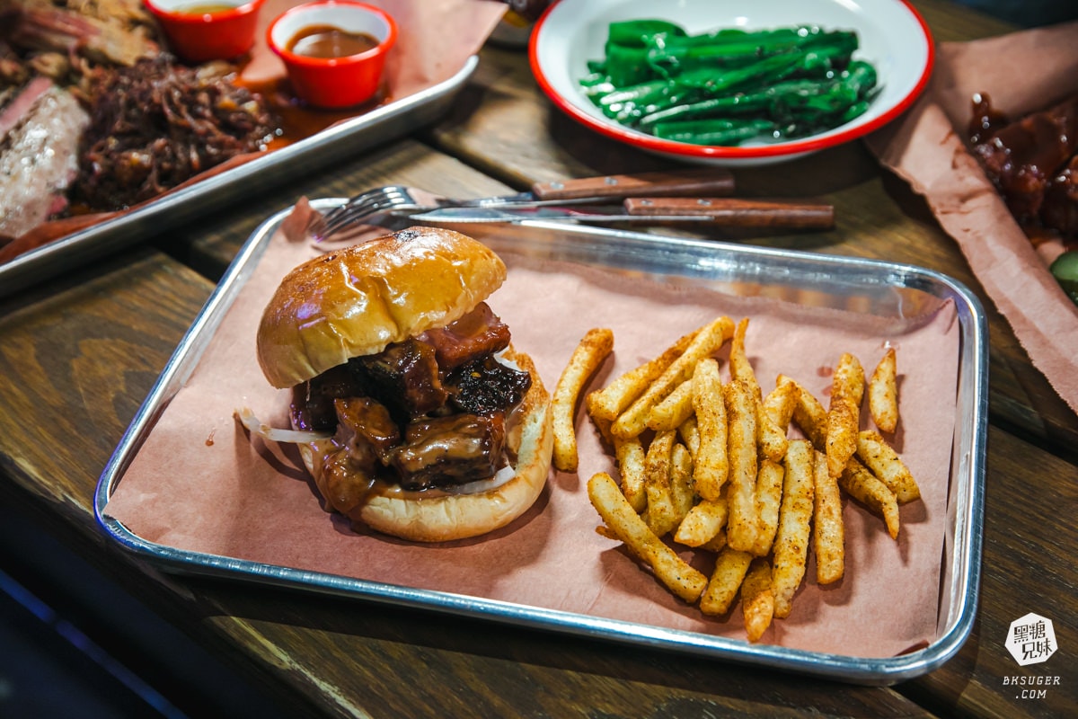 Hot Box Barbecue 美式煙燻烤肉專賣店|不可錯過的極致肉味|高雄最潮的美式煙燻肉店 - 第34張圖 Hot Box Barbecue 美式煙燻烤肉專賣店|不可錯過的極致肉味|高雄最潮的美式煙燻肉店