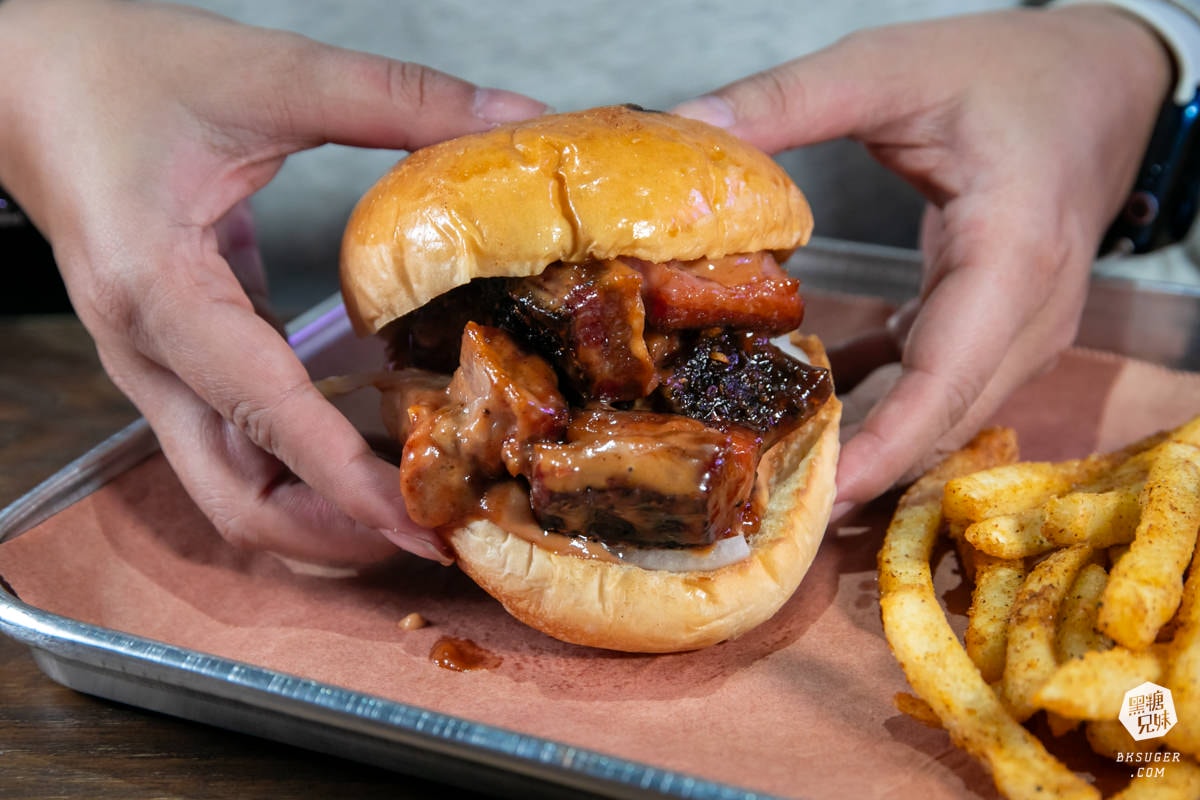 Hot Box Barbecue 美式煙燻烤肉專賣店|不可錯過的極致肉味|高雄最潮的美式煙燻肉店 - 第36張圖 Hot Box Barbecue 美式煙燻烤肉專賣店|不可錯過的極致肉味|高雄最潮的美式煙燻肉店