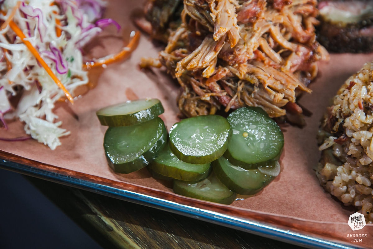 Hot Box Barbecue 美式煙燻烤肉專賣店|不可錯過的極致肉味|高雄最潮的美式煙燻肉店 - 第22張圖 Hot Box Barbecue 美式煙燻烤肉專賣店|不可錯過的極致肉味|高雄最潮的美式煙燻肉店