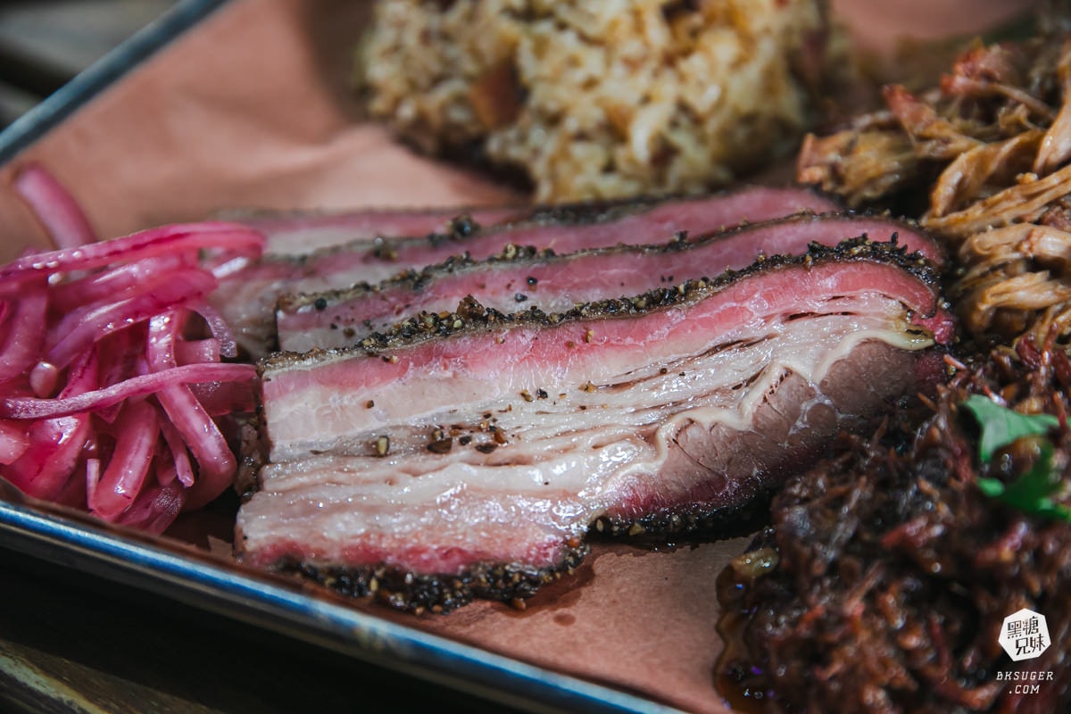 Hot Box Barbecue 美式煙燻烤肉專賣店|不可錯過的極致肉味|高雄最潮的美式煙燻肉店 - 第18張圖 Hot Box Barbecue 美式煙燻烤肉專賣店|不可錯過的極致肉味|高雄最潮的美式煙燻肉店