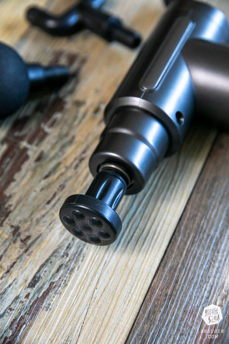 健身肌肉放鬆好夥伴|KINYO隨身舒緩按摩槍|人人必備一隻筋膜槍-平價好上手、低分貝好物|FG-81 - 第13張圖 健身肌肉放鬆好夥伴|KINYO隨身舒緩按摩槍|人人必備一隻筋膜槍-平價好上手、低分貝好物|FG-81