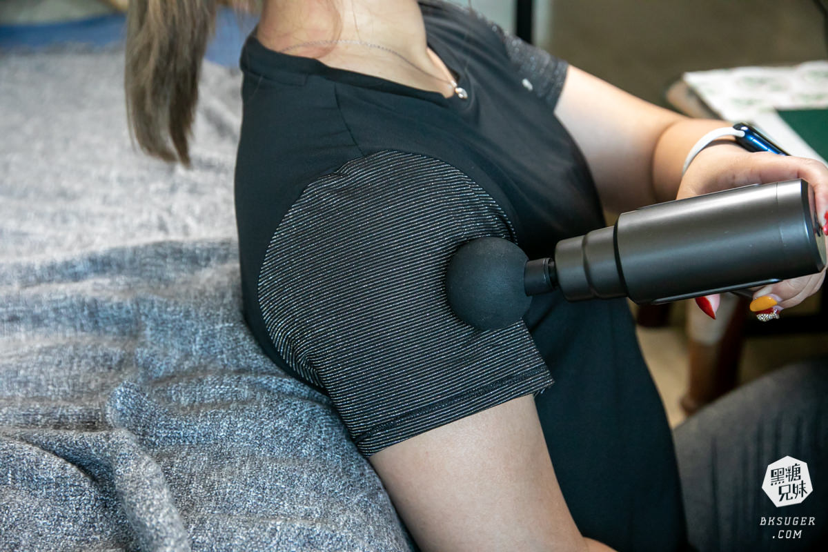 健身肌肉放鬆好夥伴|KINYO隨身舒緩按摩槍|人人必備一隻筋膜槍-平價好上手、低分貝好物|FG-81 - 第18張圖 健身肌肉放鬆好夥伴|KINYO隨身舒緩按摩槍|人人必備一隻筋膜槍-平價好上手、低分貝好物|FG-81